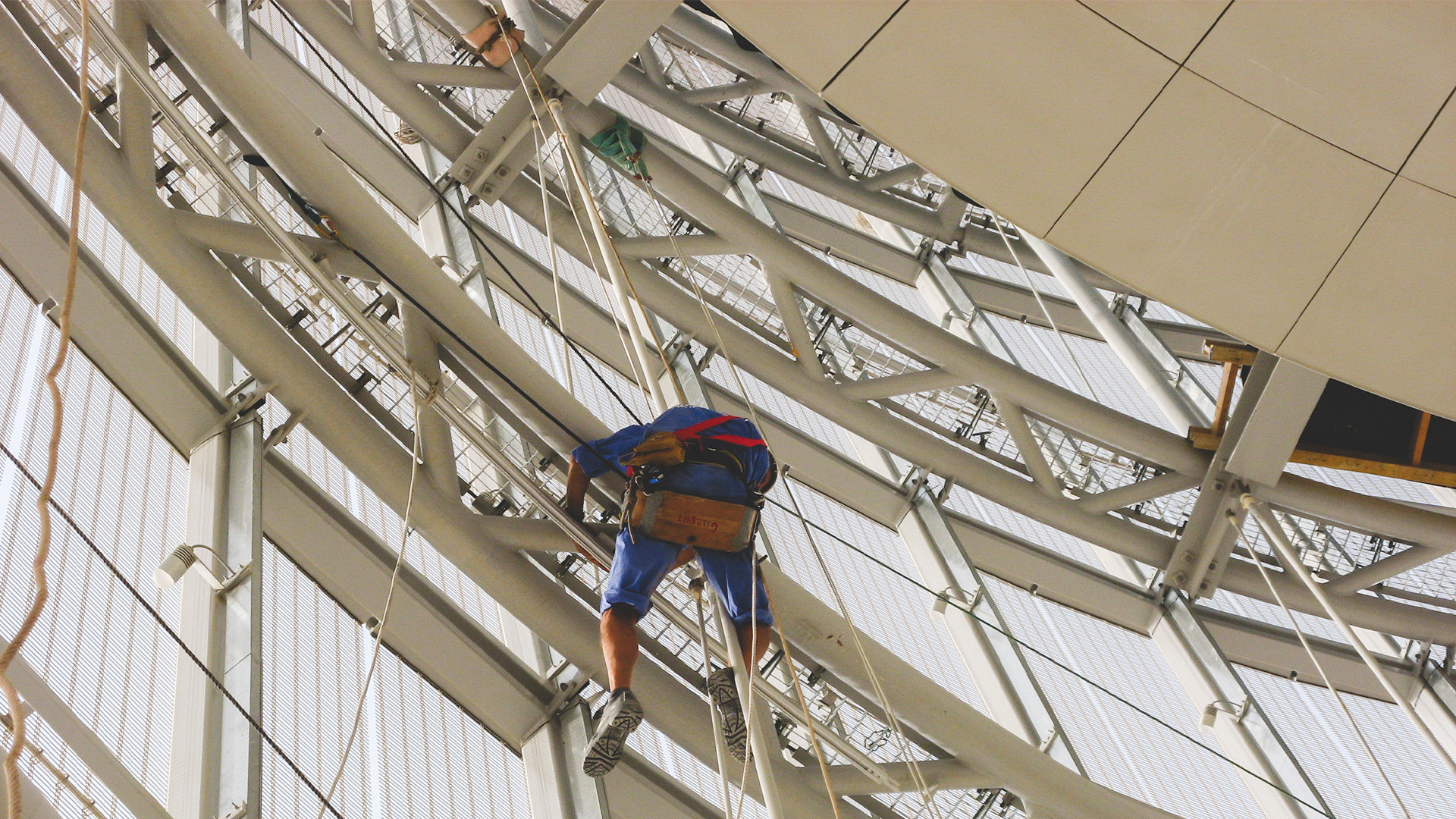 Cable rail lifeline Aspire Tower Doha rope access