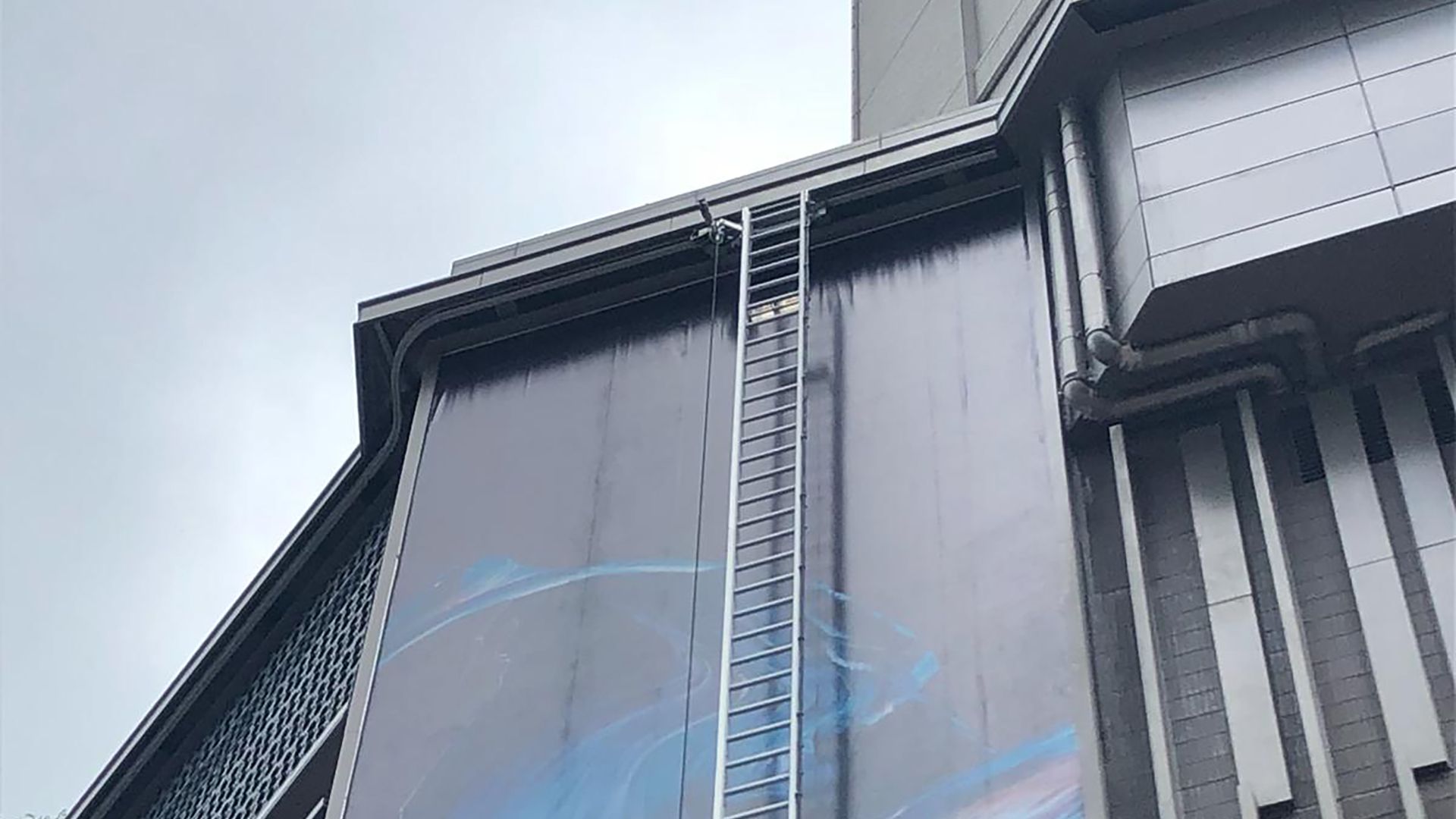 Mobile Safety Ladder facade Hong Kong