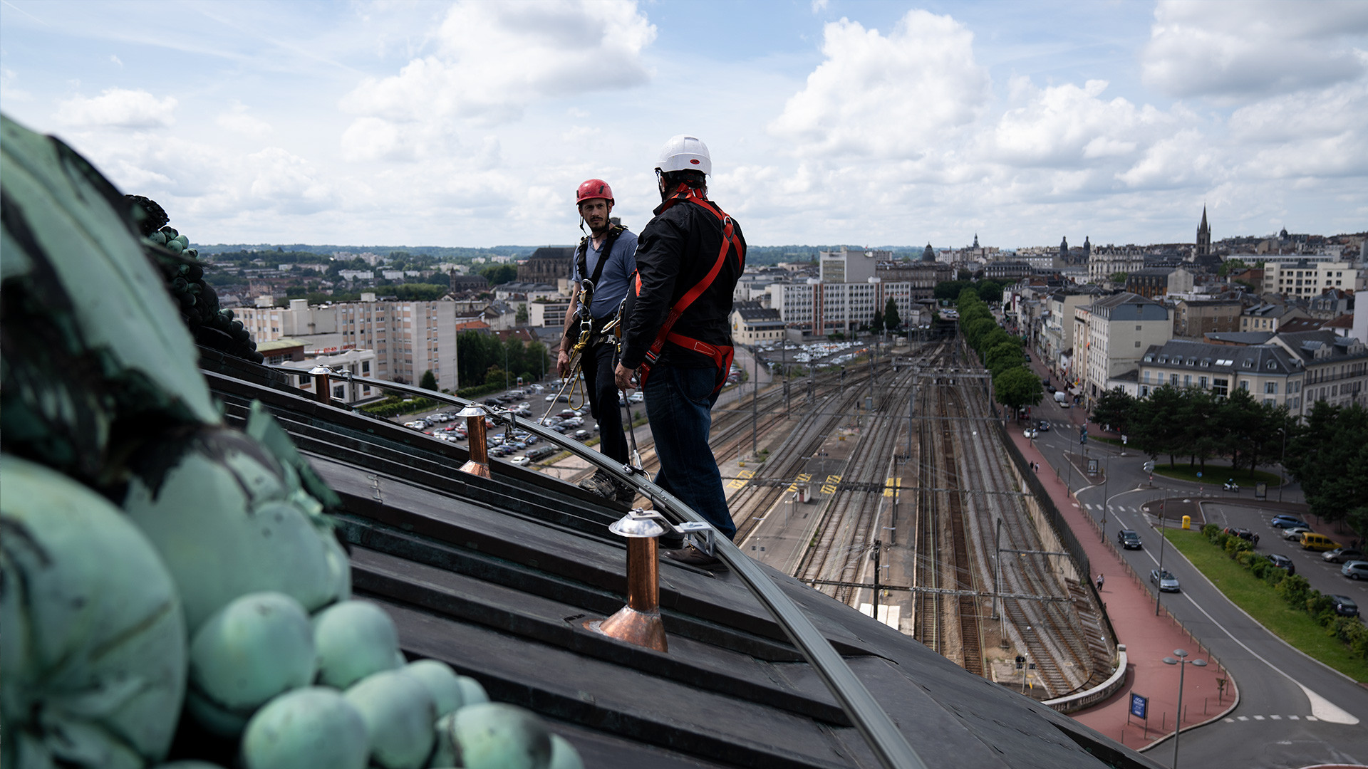 Gebogen Securail Pro voor het onderhoud van een cuppula