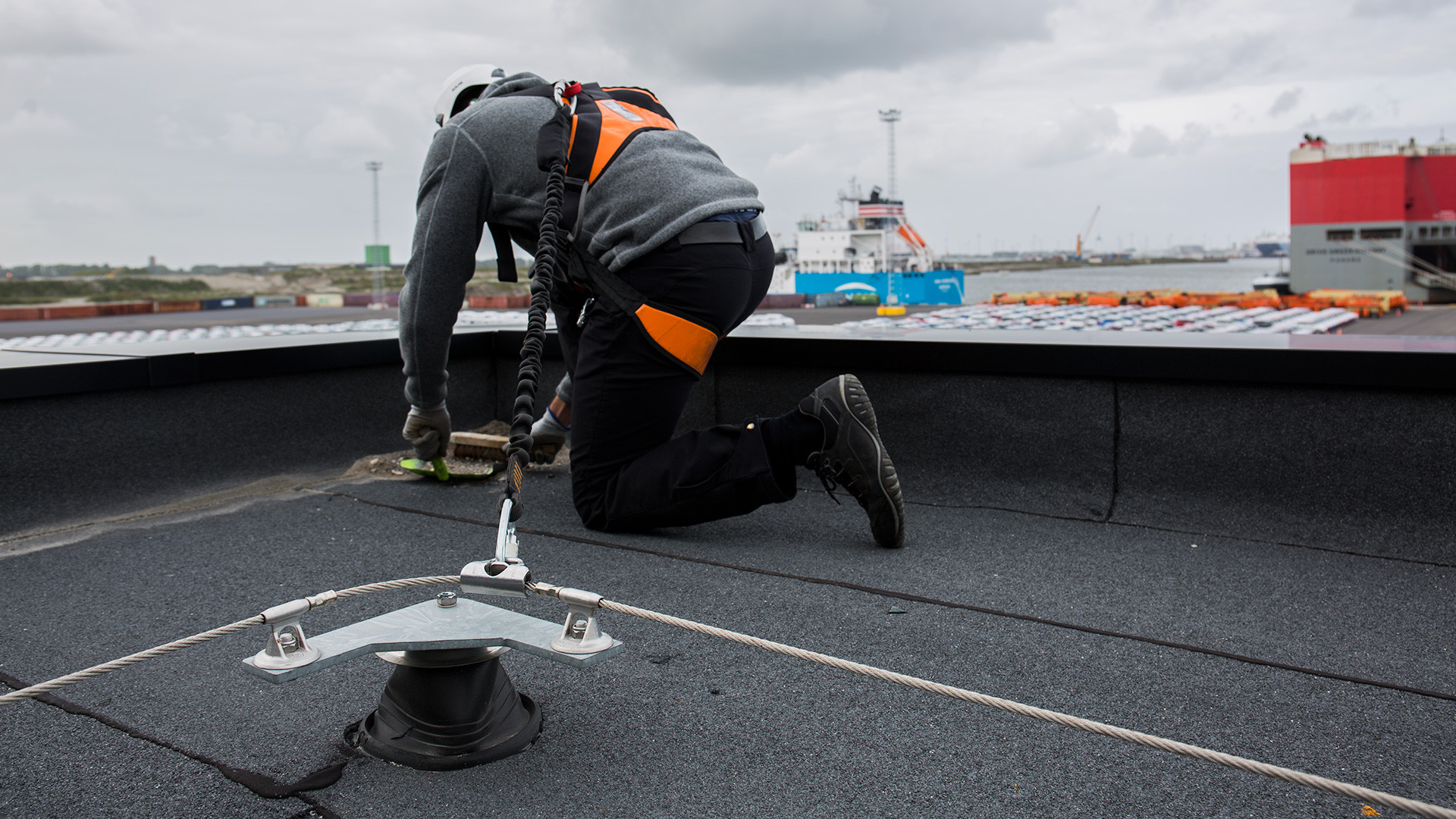 Veilig schoonmaken dankzij een Securope op paal