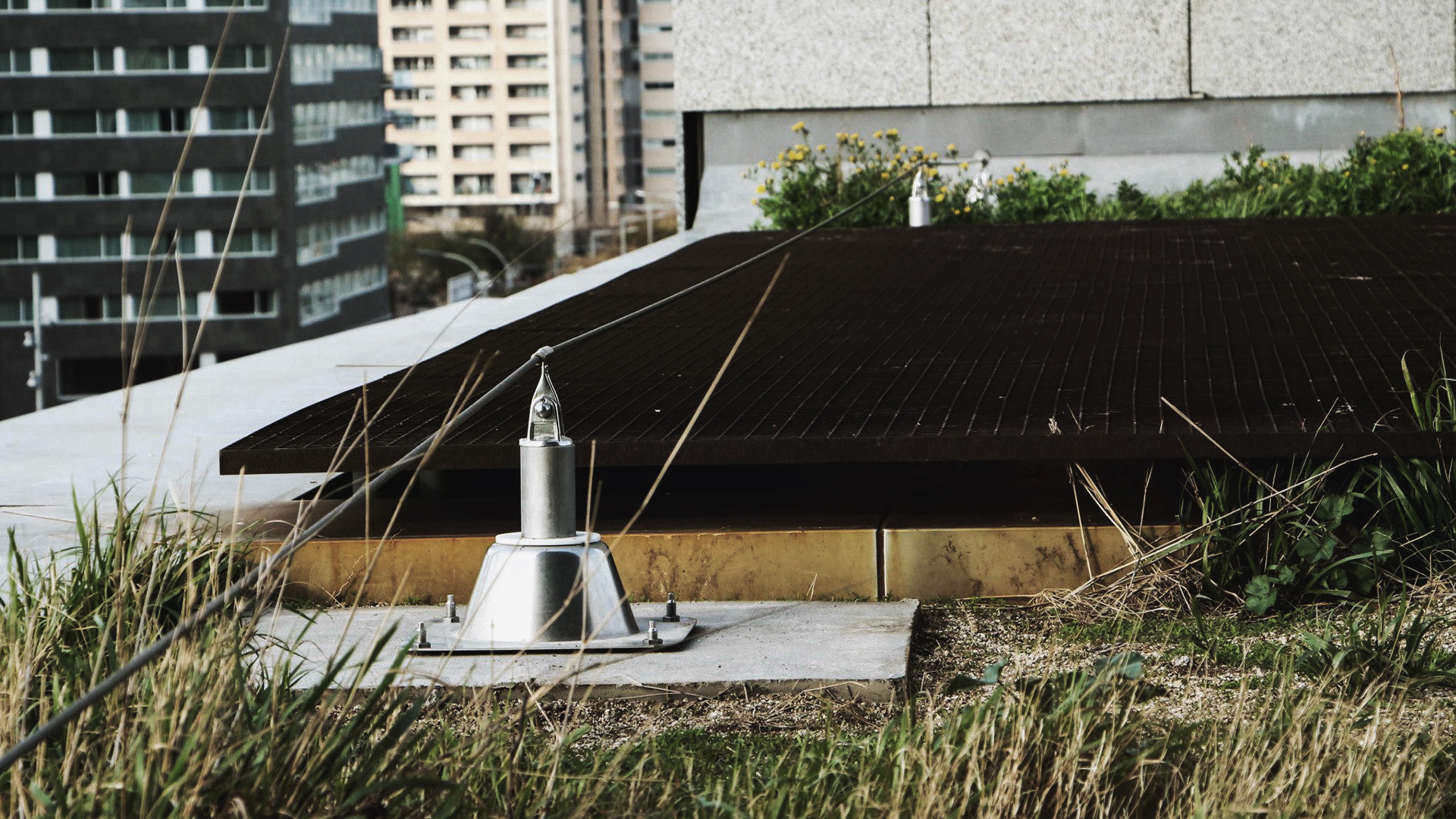 Reddingslijn op architectonisch hoogtepunt