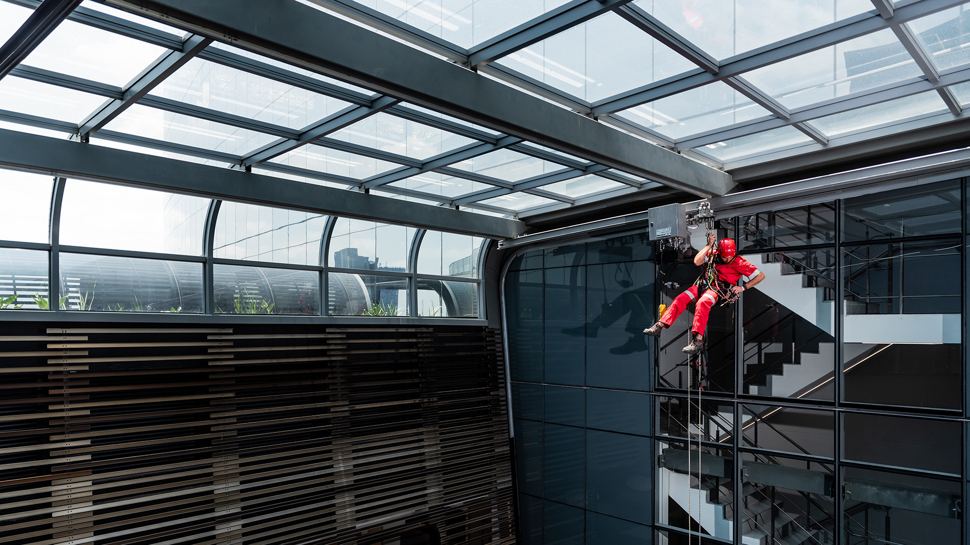 Maintenance of the inside of a sloped roof in South Africa