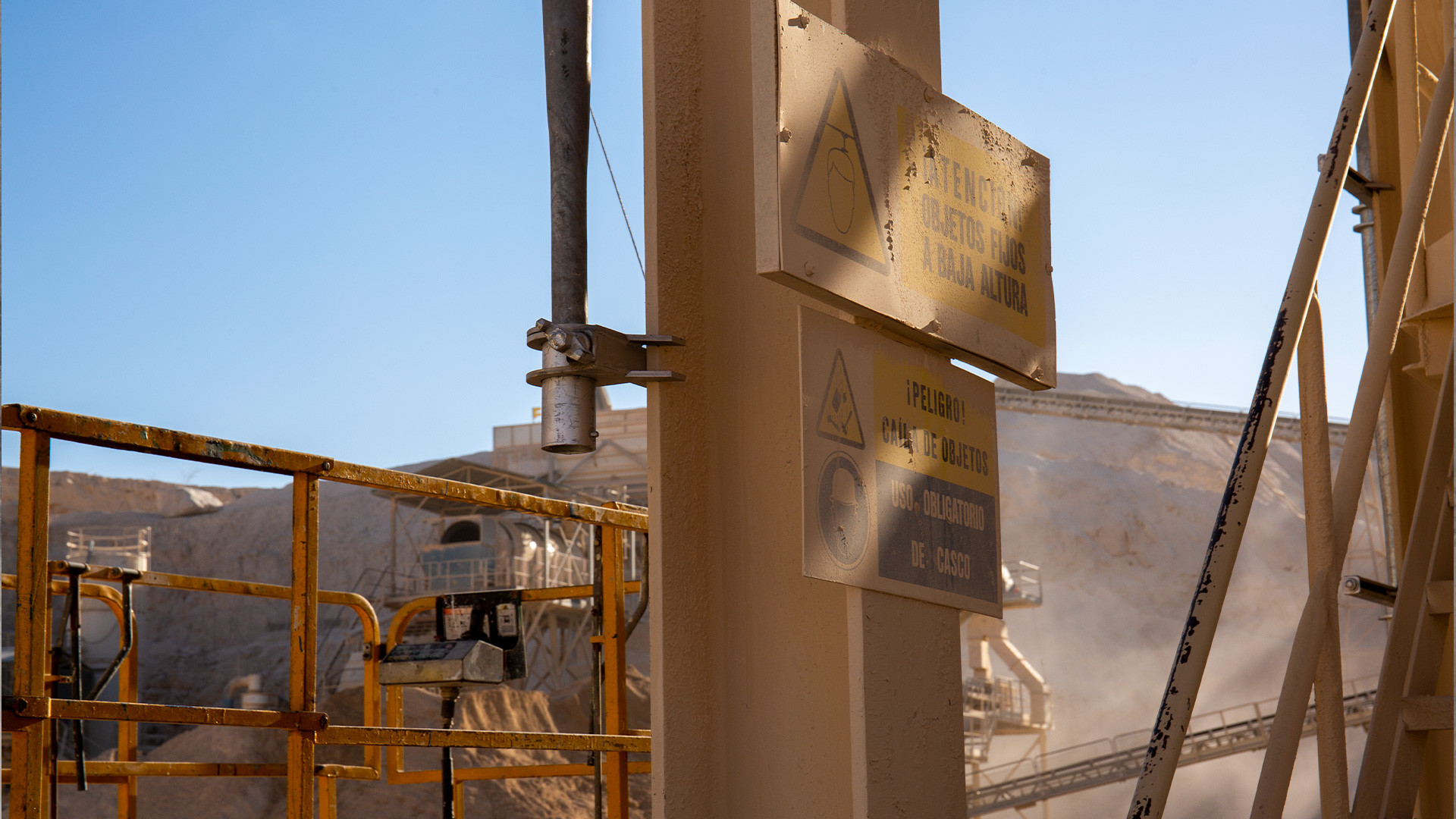 SafeAccess and Flexbow on a cement factory