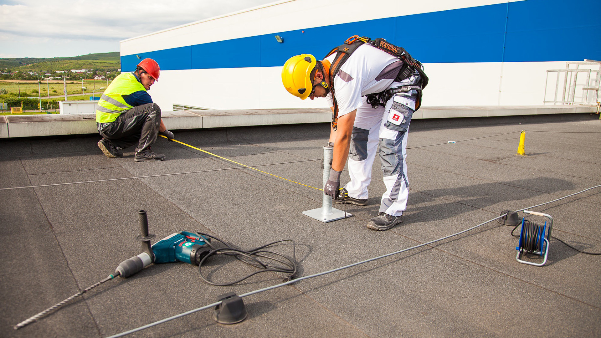 Securing access to Procter & Gamble's factory roofs