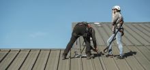 Sichern eines Daches mit einer Securope Seilsicherung - Ciney, Belgien