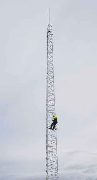 Vertical Lifeline Installation in Iceland